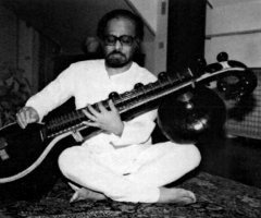 Sri Vemu Mukunda e lo Yoga del suono